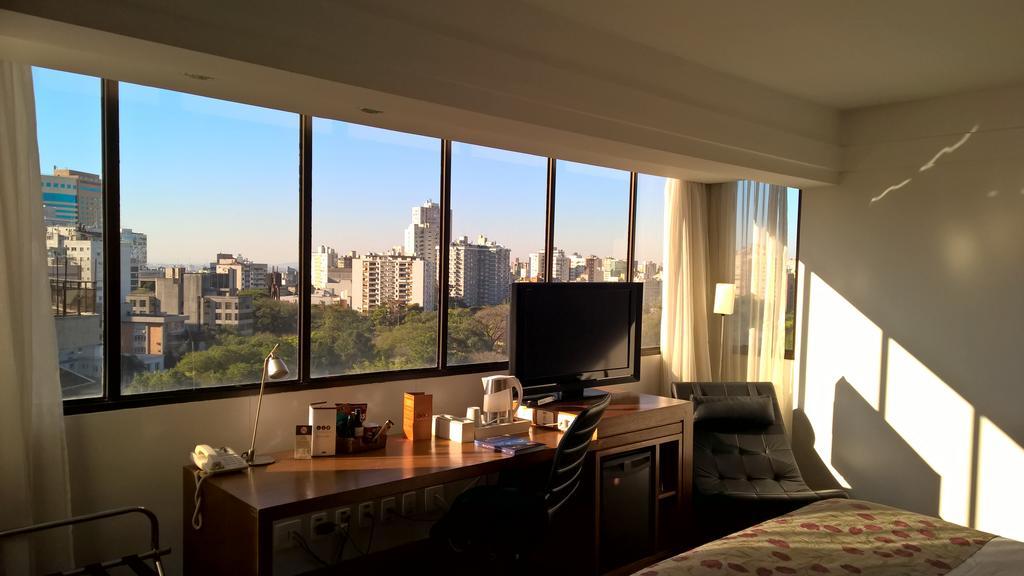 Quality Porto Alegre Hotel Exterior foto